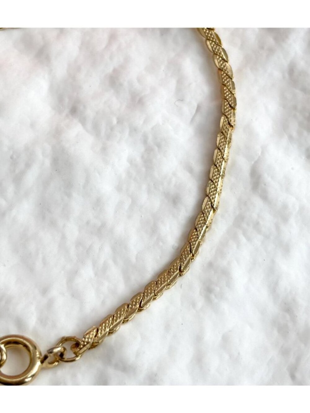 Gold Toned Herringbone Chain Minimalist 80's Vintage Bracelet